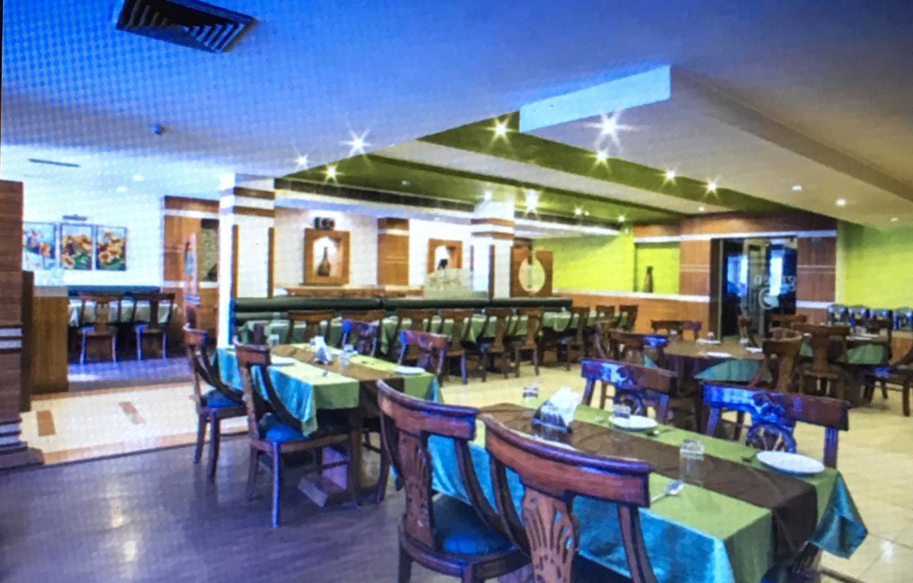 Elm Tree Amritsar Hotell Exteriör bild
