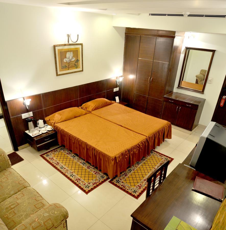 Elm Tree Amritsar Hotell Exteriör bild