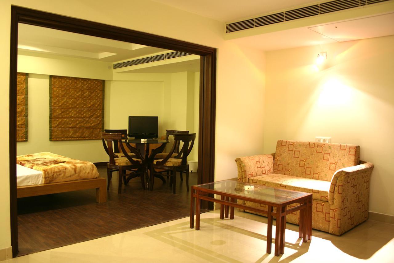 Elm Tree Amritsar Hotell Exteriör bild