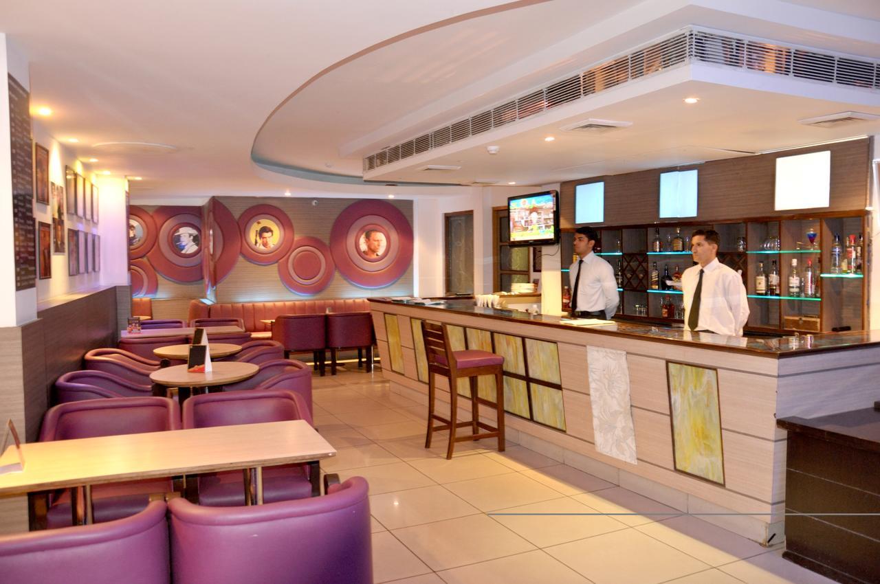 Elm Tree Amritsar Hotell Exteriör bild