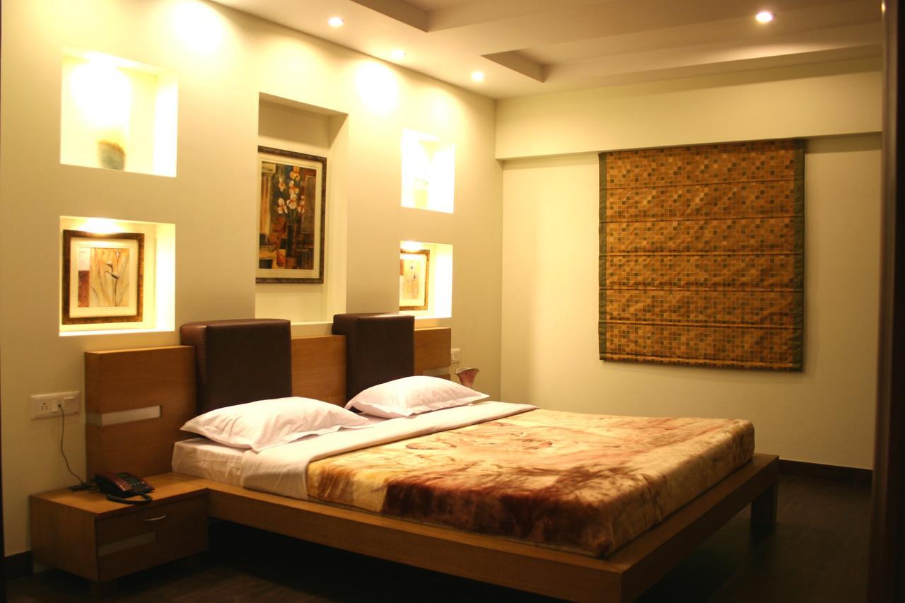 Elm Tree Amritsar Hotell Exteriör bild