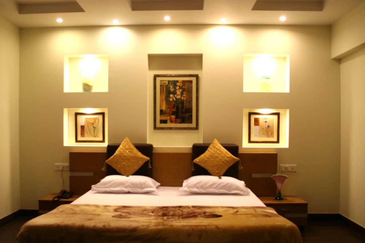 Elm Tree Amritsar Hotell Exteriör bild